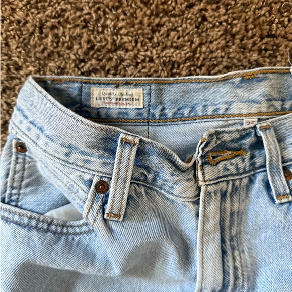 Levi Jeans - Picture 2 of 2